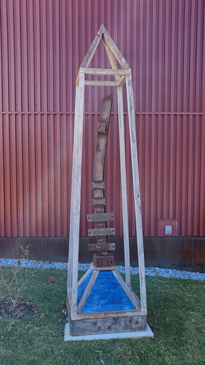 onathan Hertzel’s sculpture titled American Infinite.