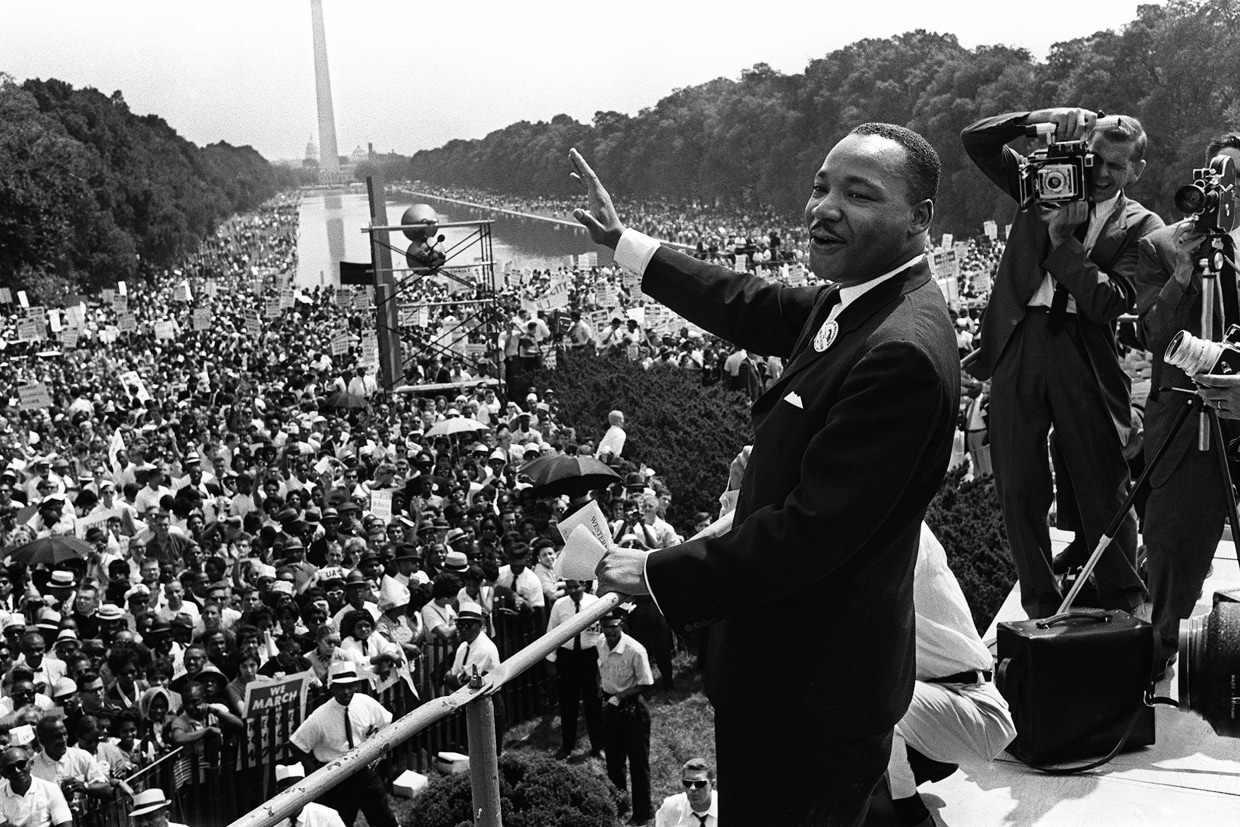 MLK speech in black and white