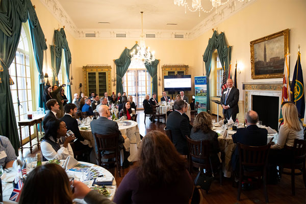 Speaker presenting to group
